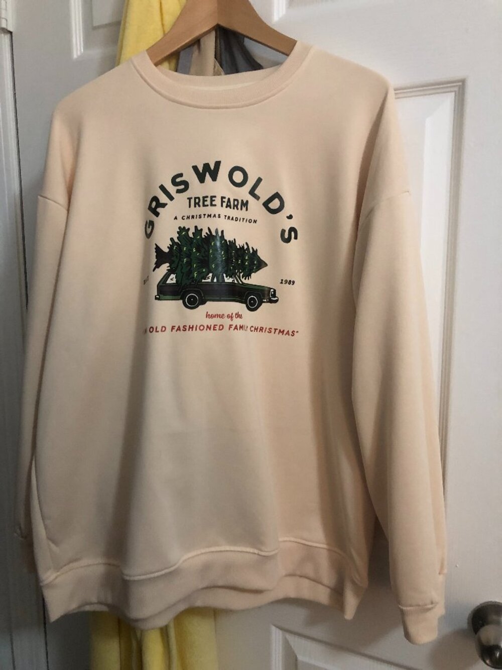Griswold's Tree Farm Beige Sweatshirt Size XXL